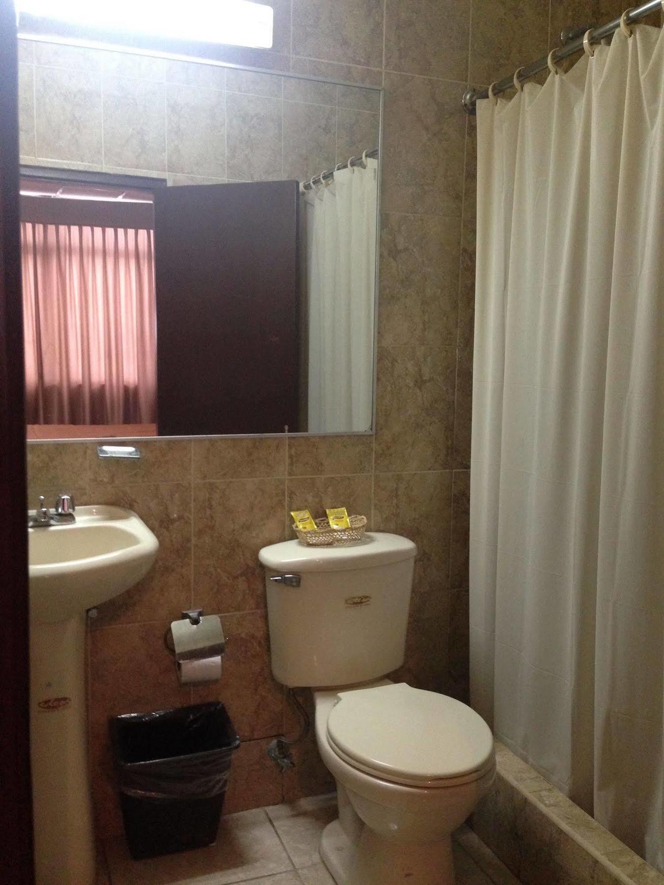Hotel Rizzo Guayaquil Luaran gambar